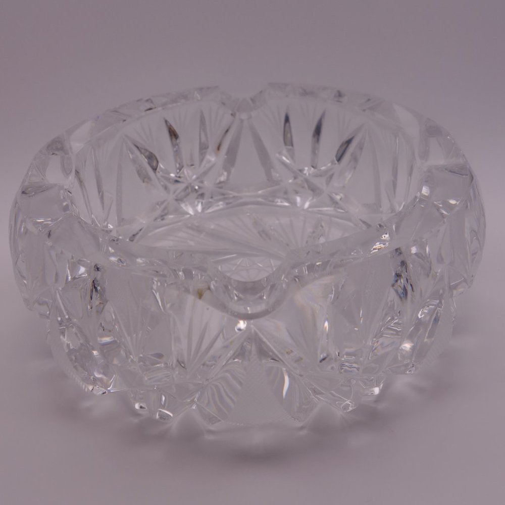 Vintage Pinwheel Starcut Crystal Circular Ash Tray
